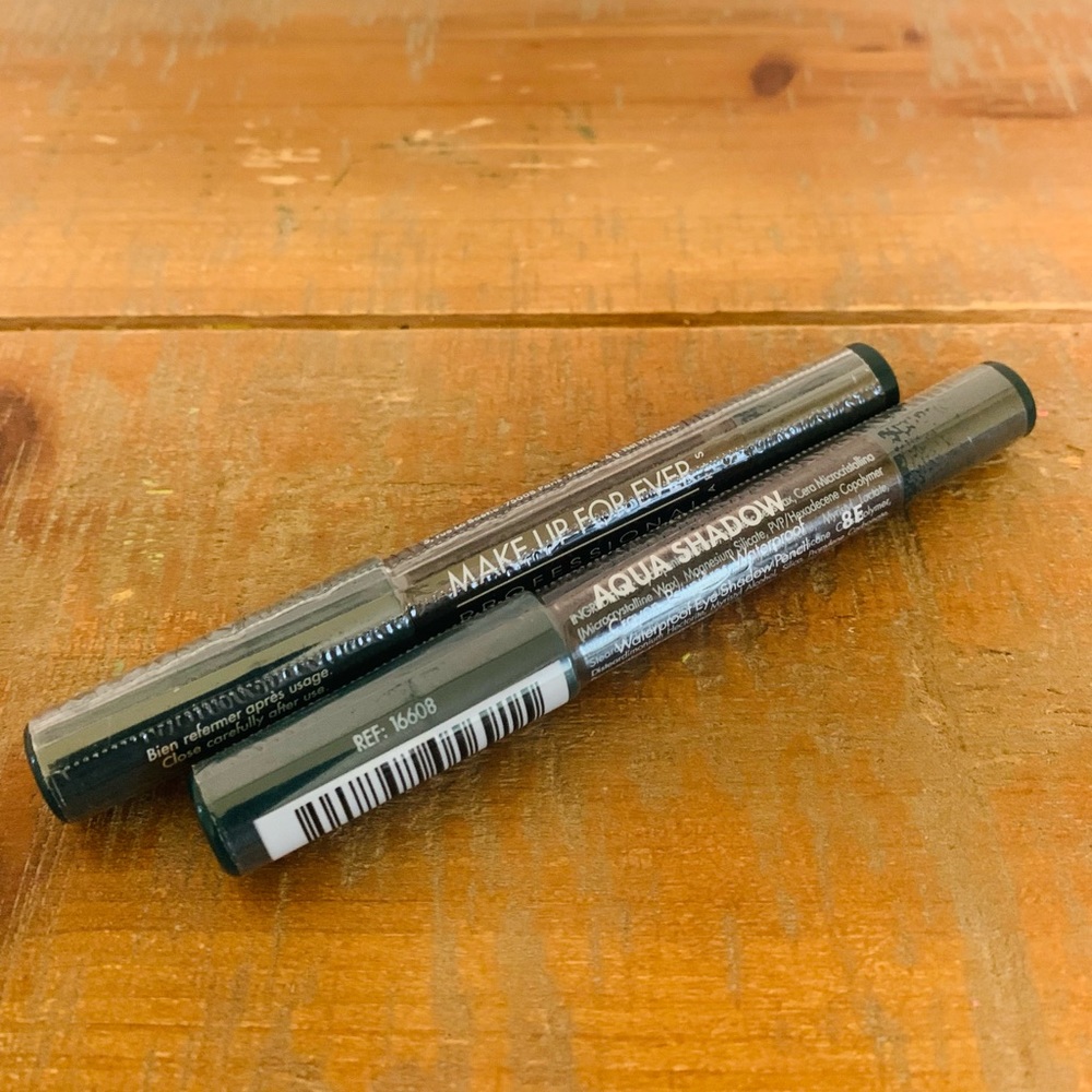 2pk Makeup Forever 8E Aqua Shadow Eye Pencil